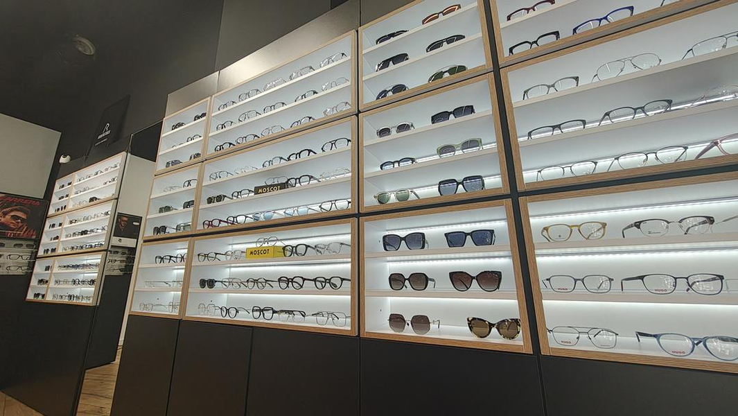 Zdjęcie na okładce dla Twoje Widzimisię -Optyk Kielce- okulary progresywne, biometryczne, przeciwsłoneczne | Autoryzowany Partner Rodenstock